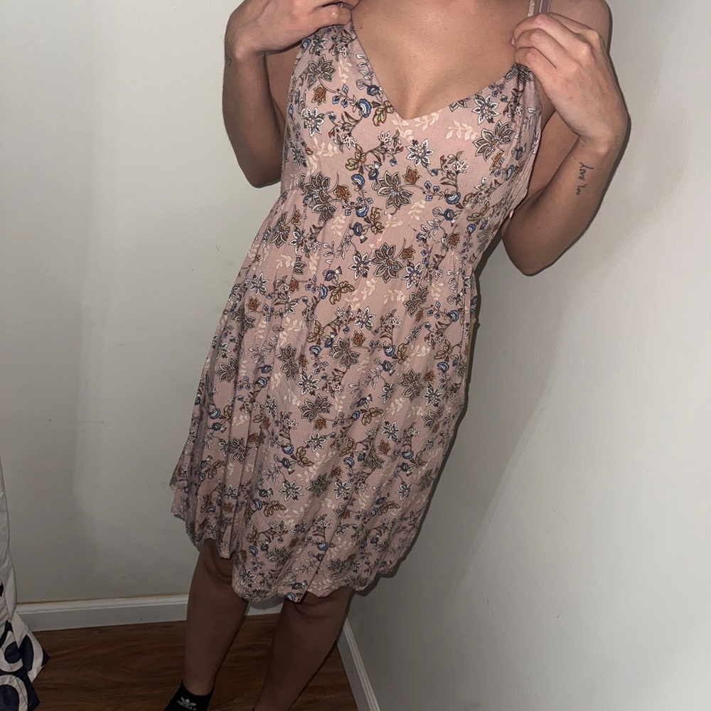 Rokoko Floral Patterned Dress